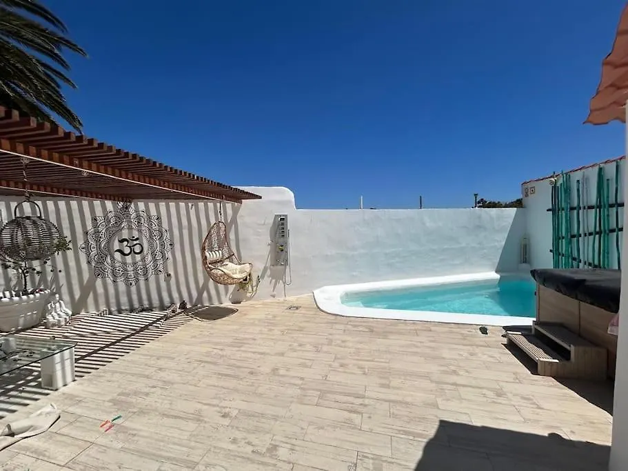 Вилла Casa Claudia Radazul Санта-Крус-де-Тенерифе 0*,  Испания